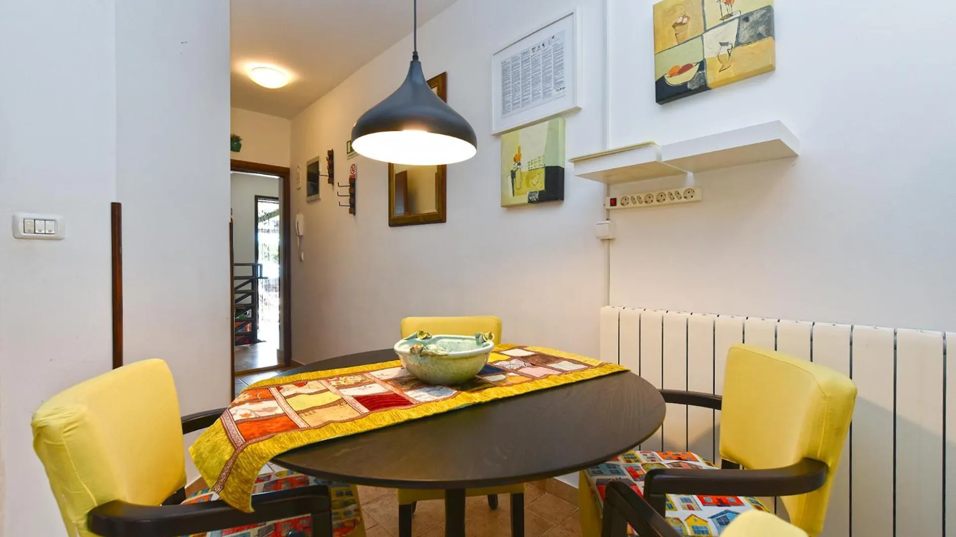 Apartments Zeljka 1787 ボドニャン
